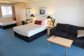 Amooran Oceanside Apartments and Motel