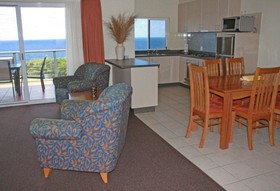 Amooran Oceanside Apartments and Motel