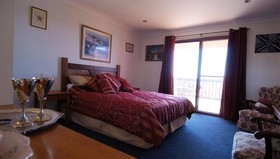 Anchors Aweigh Bed & Breakfast