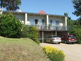 Inlet Views Holiday Lodge Motel