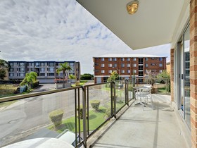 Apollo Court