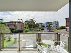 Apollo Court