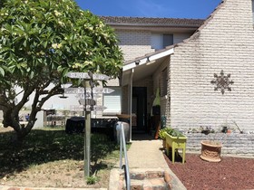 Frangipani House B&B