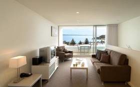Oaks Nelson Bay Lure Suites