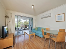 Shoal Bay Beach Club
