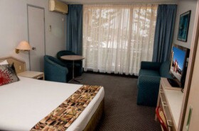 Newcastle Beach Hotel