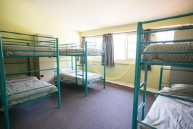 Newcastle Beach YHA