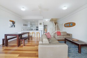 Newcastle Terraces & Apartments - Sandbar Townhouse