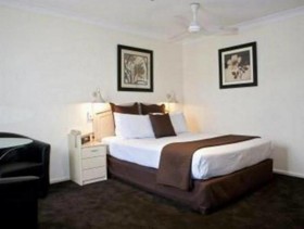 Central Caleula Motor Lodge