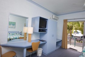 Blueys By The Beach Motel