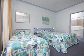 Blueys By The Beach Motel