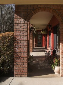 Idlewilde Town & Country Motor Inn