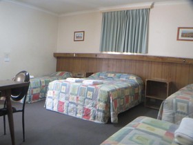 Coachman Hotel Motel