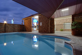 Quality Inn Parkes International