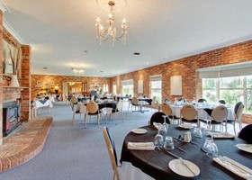 Quality Inn Parkes International