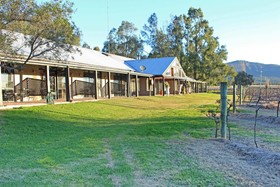 Casuarina Motel Suites