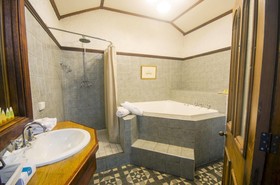 Casuarina Motel Suites