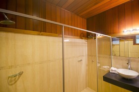 Casuarina Motel Suites
