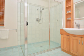 James Estate Guest House