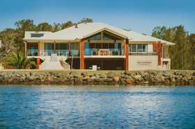 Ana Mandara Luxury Bed and Breakfast