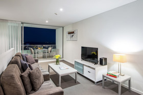 Oaks Nelson Bay Lure Suites