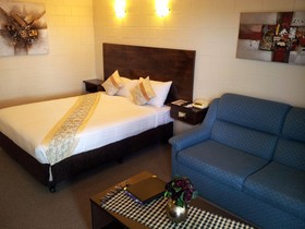 The Admiral Nelson Motor Inn