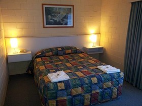 The Admiral Nelson Motor Inn