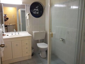 The Admiral Nelson Motor Inn