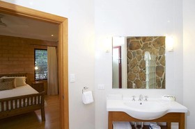 Clarendon Forest Retreat