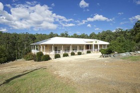 Clarendon Forest Retreat