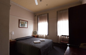 Kirk On Harris Hotel