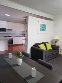 Canberra Avenue Villas