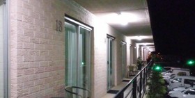 Crest Motor Inn