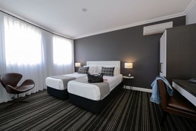 Perouse Lodge