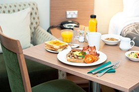 Colonial Terrace Motor Inn