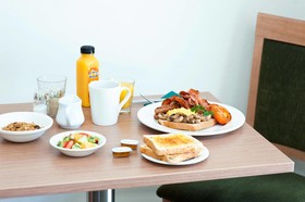 Colonial Terrace Motor Inn