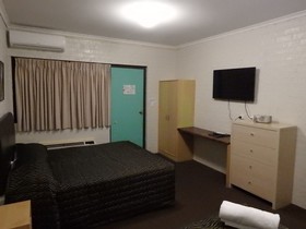 Country Comfort Motto Farm Motel