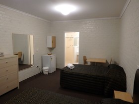Country Comfort Motto Farm Motel