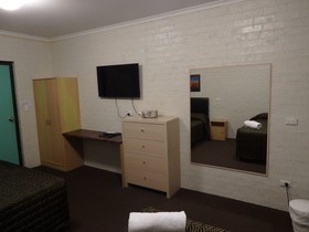 Country Comfort Motto Farm Motel