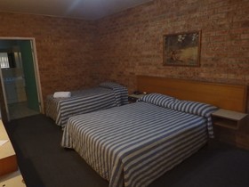 Country Comfort Motto Farm Motel