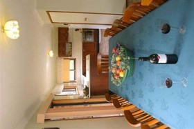 Hunter Homestead