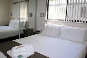Shoal Bay Holiday Park