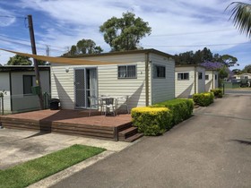 Riviera Caravan Park