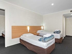 ibis Styles Canberra Eaglehawk Hotel