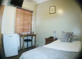 Ashfield Manor Bed & Breakfast