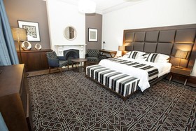 Avonmore On The Park Boutique