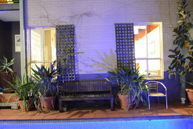 Summer House Backpackers Newtown