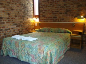 Blakehurst Motor Inn