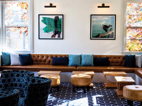 Blues Point Hotel