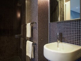 Crown Hotel Surry Hills